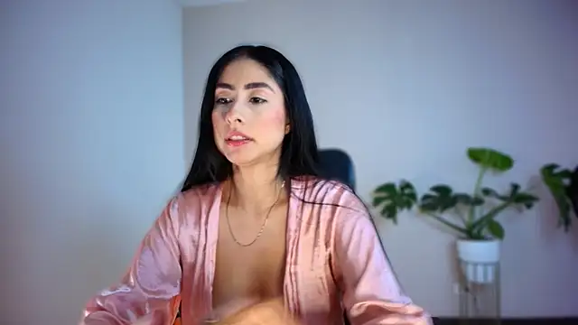 auroracaruso11 online show from February 2026 05:54:01 PM