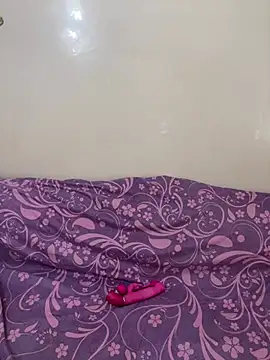 Layla-daloua online show from March 2026 04:46:01 PM