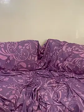 Layla-daloua online show from April 2026 05:10:01 PM