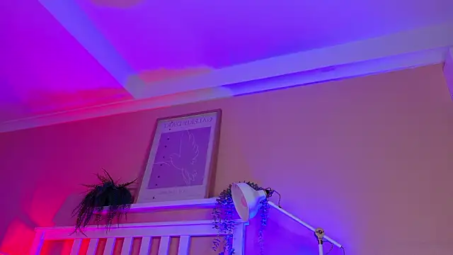 ParisFox  online show from March 2026 08:13:01 PM