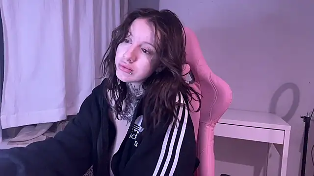 moundliicht1 online show from April 2026 07:44:02 PM