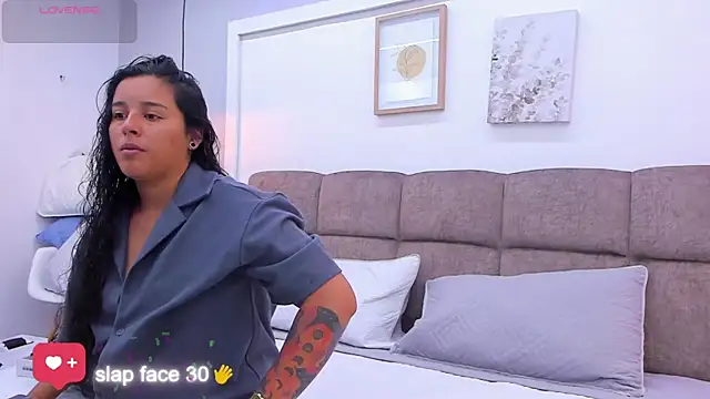 Snapshot of Dilan_y_Mia chatting on March 2025 01:18:01 PM Dilan y Mia online show from March 2025 01:18:01 PM