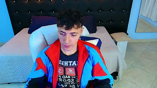 Lobo 17  online show from January 2025 04:19:01 AM