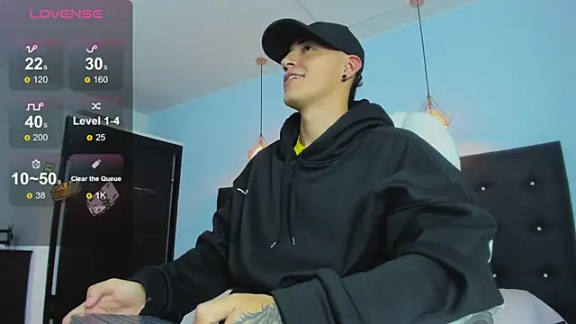 Lobo 17  online show from November 2025 03:16:02 AM