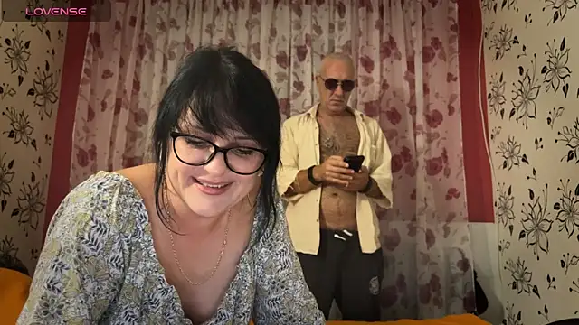 StellarTeam online show from September 2025 08:43:01 PM