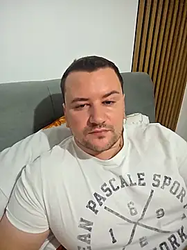 KarlosCarutox online show from February 2026 07:22:01 PM