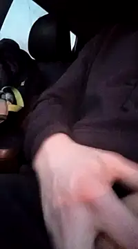 QcMisterv13 online show from February 2025 10:37:01 PM