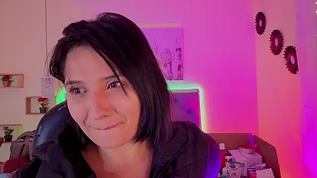 emily leinner online show from May 2026 01:03:02 AM