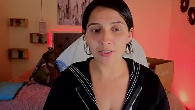 emily leinner online show from June 2026 12:57:02 AM