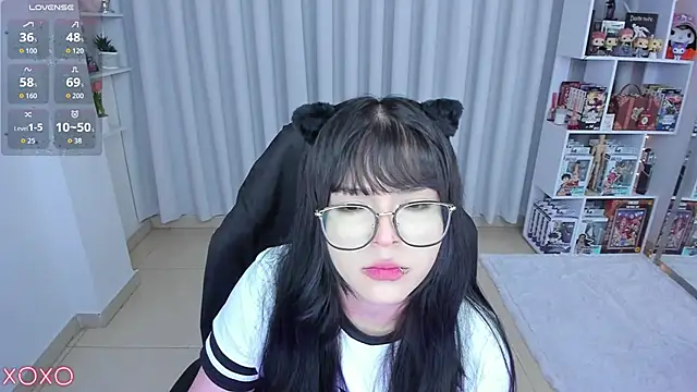Snapshot of misshoneyxxx chatting on May 2026 02:41:01 AM misshoneyxxx online show from May 2026 02:41:01 AM