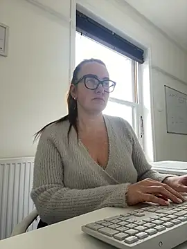 Miss Stassi online show from March 2025 10:00:02 AM