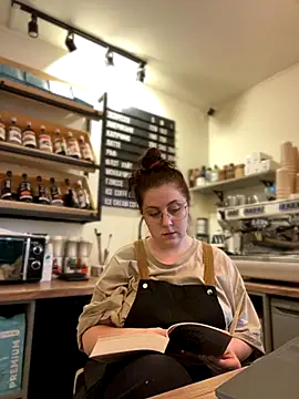 cinnabon  online show from November 2025 12:26:01 PM