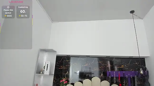 Kathia Armstrong online show from February 2025 01:44:01 PM