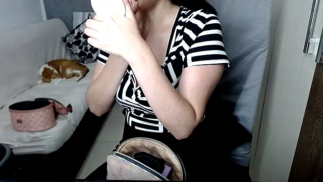 Laura-pervert online show from November 2025 11:03:01 PM