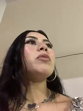 Snapshot of emily_22x chatting on December 2024 06:38:01 PM emily 22x online show from December 2024 06:38:01 PM