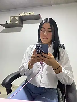 Snapshot of emily_22x chatting on March 2025 12:16:02 AM emily 22x online show from March 2025 12:16:02 AM