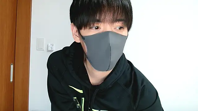 itsme LEON online show from March 2025 01:08:01 PM