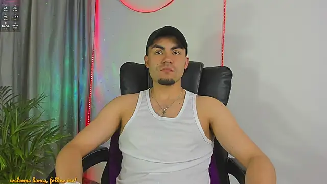 Snapshot of kalivan_voinesscu chatting on November 2025 06:24:02 AM kalivan voinesscu online show from November 2025 06:24:02 AM