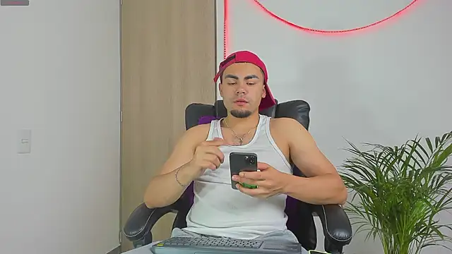 kalivan voinesscu online show from February 2026 06:55:02 AM