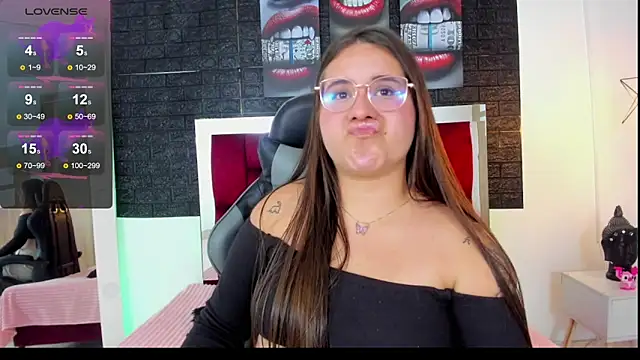 Snapshot of April1_sc chatting on March 2025 01:31:02 PM April1 sc online show from March 2025 01:31:02 PM