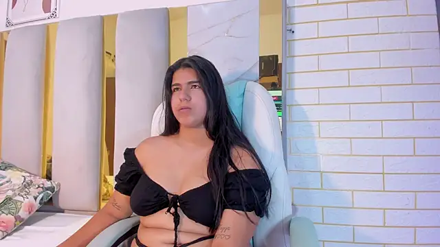 Lia Ashley online show from April 2026 07:11:02 PM