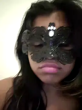 Snapshot of Bella_Luna18 chatting on December 2024 09:08:01 PM Bella Luna18 online show from December 2024 09:08:01 PM