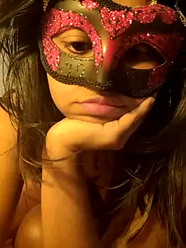 Snapshot of Bella_Luna18 chatting on March 2025 06:00:01 PM Bella Luna18 online show from March 2025 06:00:01 PM