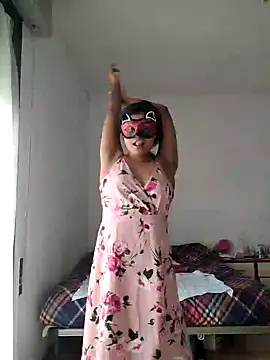 Snapshot of Bella_Luna18 chatting on March 2025 08:58:02 AM Bella Luna18 online show from March 2025 08:58:02 AM