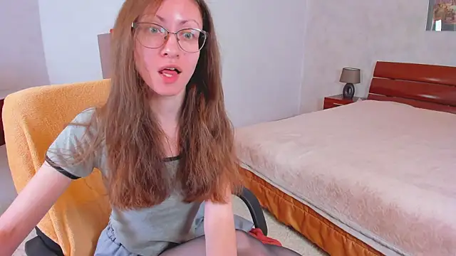 Snapshot of Pantyhose_Mila chatting on May 2026 08:03:02 PM Pantyhose Mila online show from May 2026 08:03:02 PM
