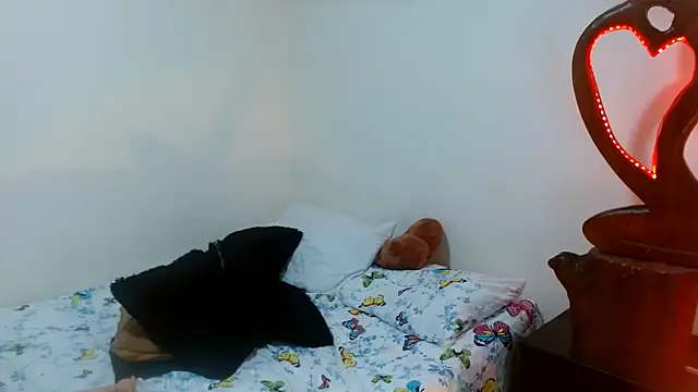 naihroby online show from December 2024 05:26:01 AM