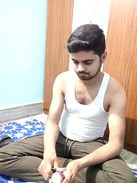 Ishan003 online show from April 2026 02:40:01 PM