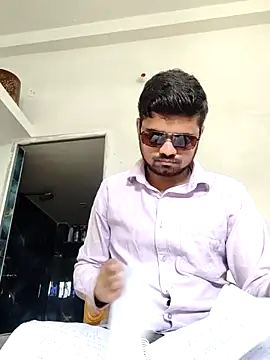 Snapshot of Ishan003 chatting on June 2026 04:25:02 AM Ishan003 online show from June 2026 04:25:02 AM