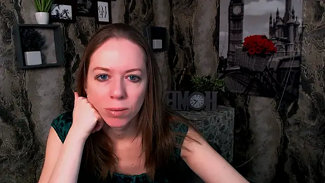 Snapshot of GloriaSi_ chatting on January 2026 05:33:01 AM GloriaSi online show from January 2026 05:33:01 AM