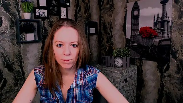 Snapshot of GloriaSi_ chatting on February 2026 05:48:02 AM GloriaSi online show from February 2026 05:48:02 AM