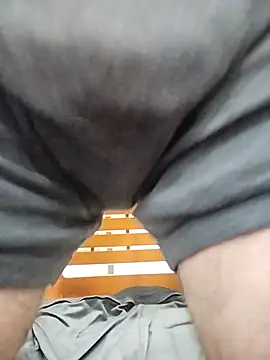 aks081 online show from November 2025 03:33:01 PM