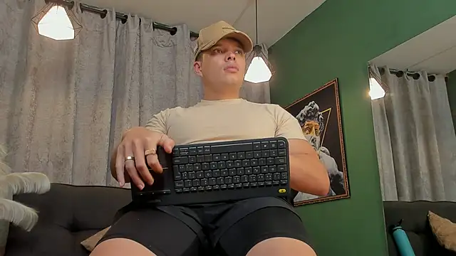 Jake Tylerr  online show from March 2026 06:31:01 PM