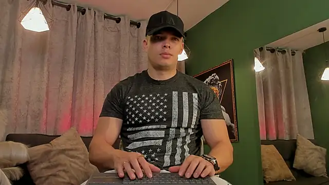 Jake Tylerr  online show from April 2026 06:23:01 PM