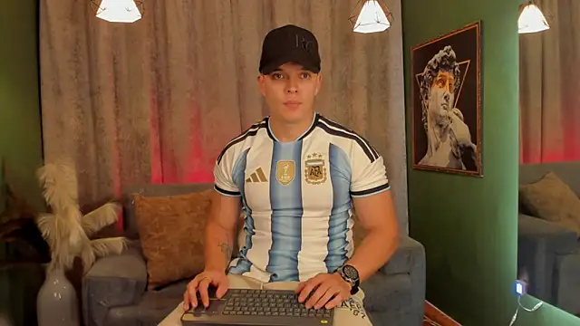 Jake Tylerr  online show from June 2026 07:33:01 PM
