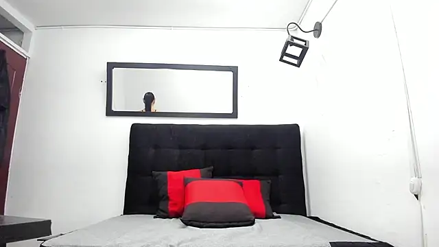 brittany williams  online show from January 2025 12:20:02 PM