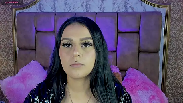 SoffiQueen online show from September 2025 08:01:02 PM