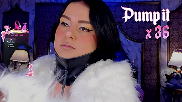 Snapshot of SoffiQueen chatting on March 2026 02:13:01 PM SoffiQueen online show from March 2026 02:13:01 PM