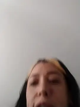 Snapshot of Devil-fantasy chatting on October 2025 03:08:01 PM Devil-fantasy online show from October 2025 03:08:01 PM