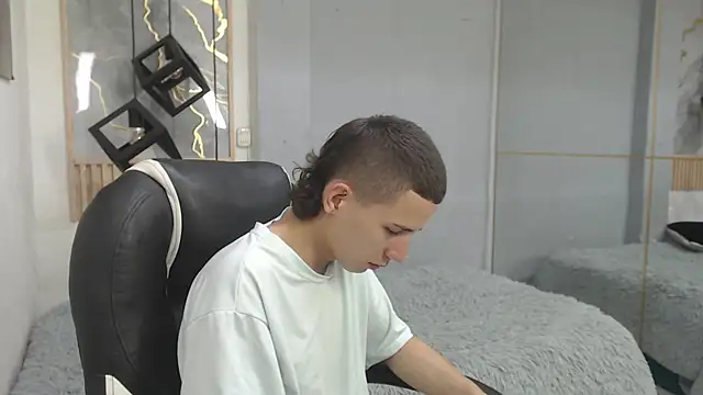 JackSwan18 online show from July 2026 01:47:02 PM