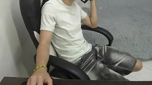 JackSwan18 online show from July 2026 01:30:02 PM