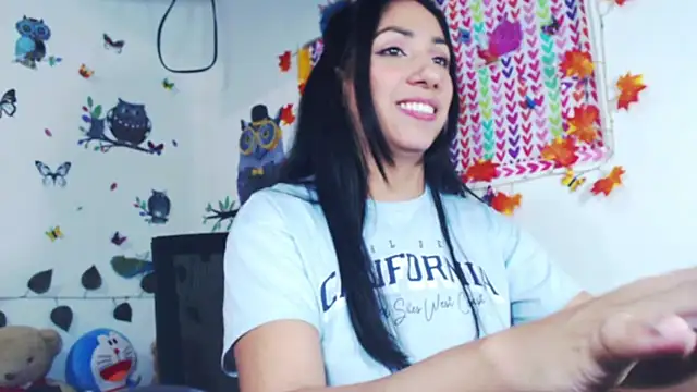 Snapshot of Alisxon4u chatting on February 2025 03:53:02 AM Alisxon4u online show from February 2025 03:53:02 AM