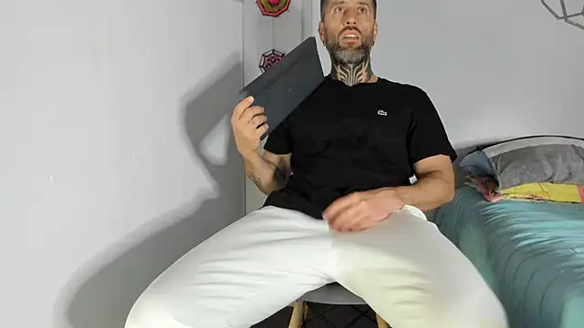 Antoniohot2024 online show from February 2025 03:16:01 PM