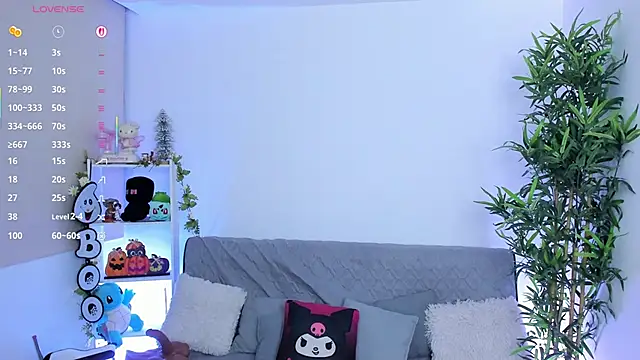 natty romanof 18 online show from September 2025 10:37:01 AM