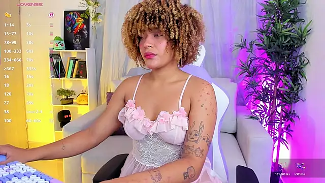 natty romanof 18 online show from May 2026 12:01:01 PM