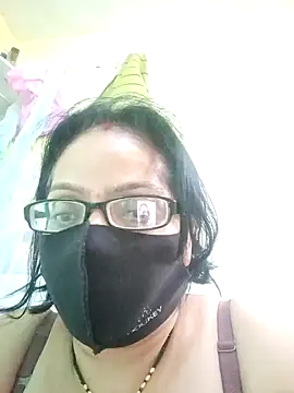 heenage online show from February 2025 07:18:02 AM