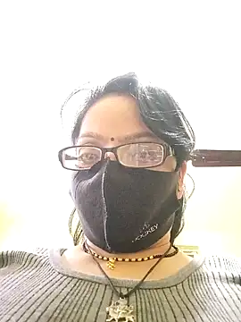 heenage online show from February 2025 04:46:01 PM